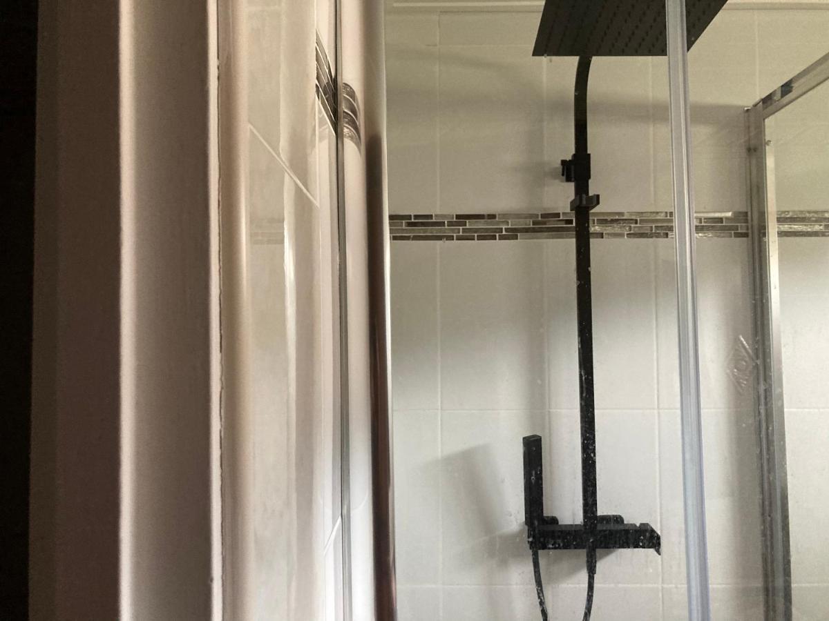 Location Chambre Avec Salle De Bain Et Partie Commune Sea View & Mountain View Renting 1 Of 3 Bedrooms With Shared Common Space 3 Bdrm Apt Not 1 Bdrm Plus Clime Ou Ac Bastia  Buitenkant foto