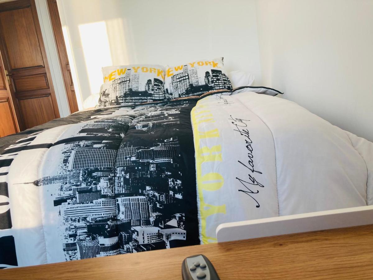 Location Chambre Avec Salle De Bain Et Partie Commune Sea View & Mountain View Renting 1 Of 3 Bedrooms With Shared Common Space 3 Bdrm Apt Not 1 Bdrm Plus Clime Ou Ac Bastia  Buitenkant foto